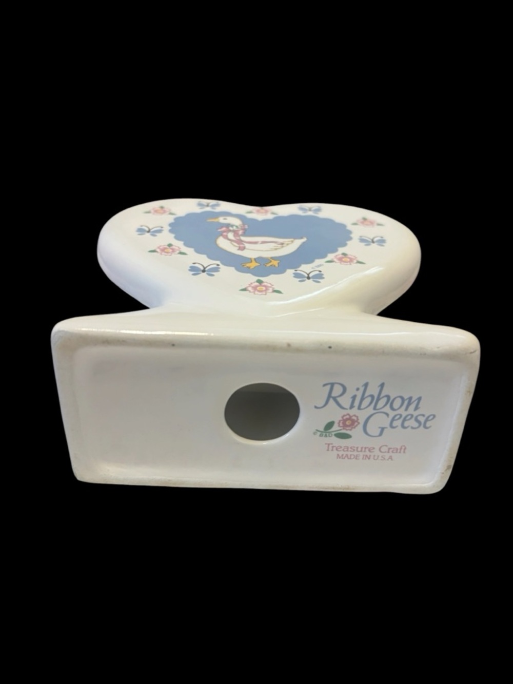 Ribbon Geese Heart-Shaped White Ceramic Decorative Napkin holder So cute! - Picture 3 of 4